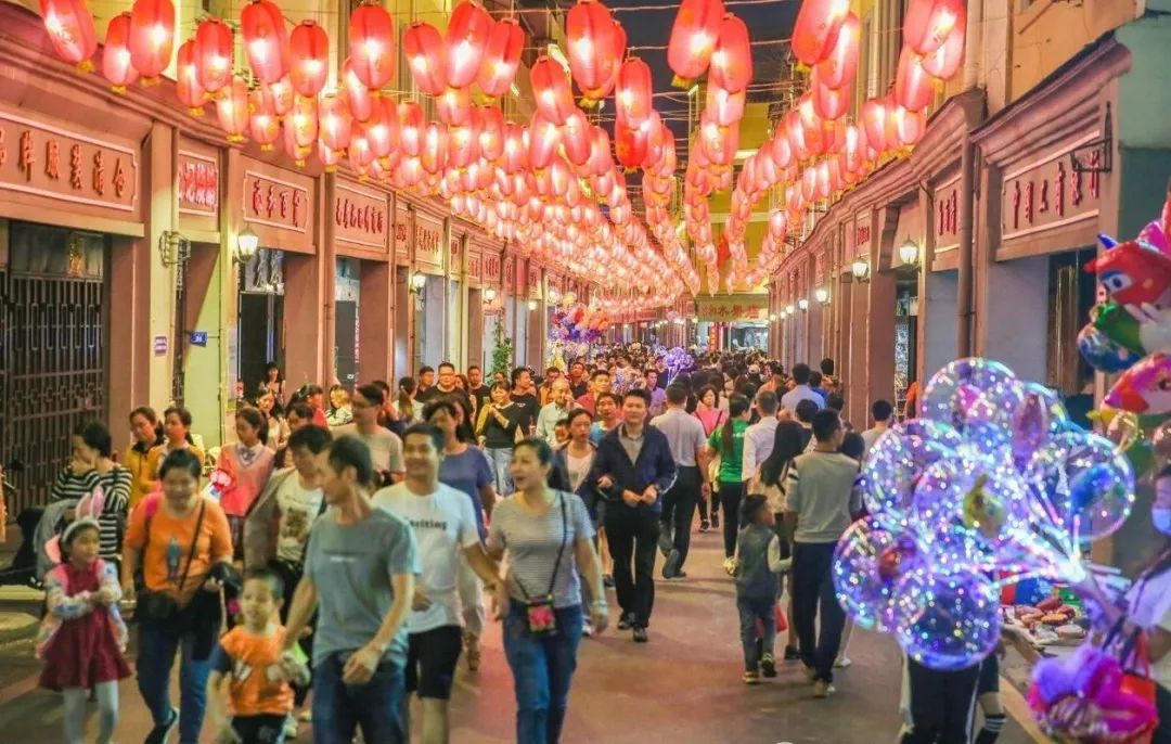 “五一”假期全国重点零售和餐饮企业 销售额同比增长6.8%