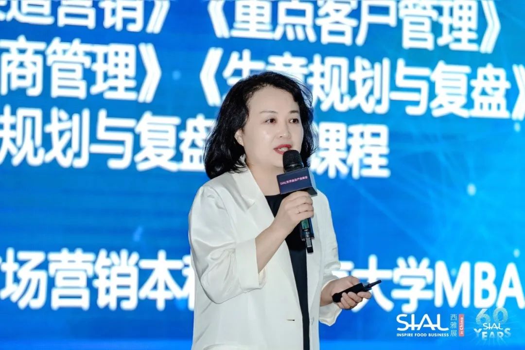 快消行业金牌培训师,原快消行业世界500强品牌方业务高管王晓莉